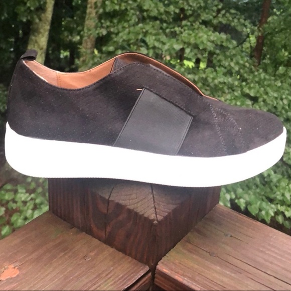 Steve Madden Slip On Shoe - Picture 2 of 5